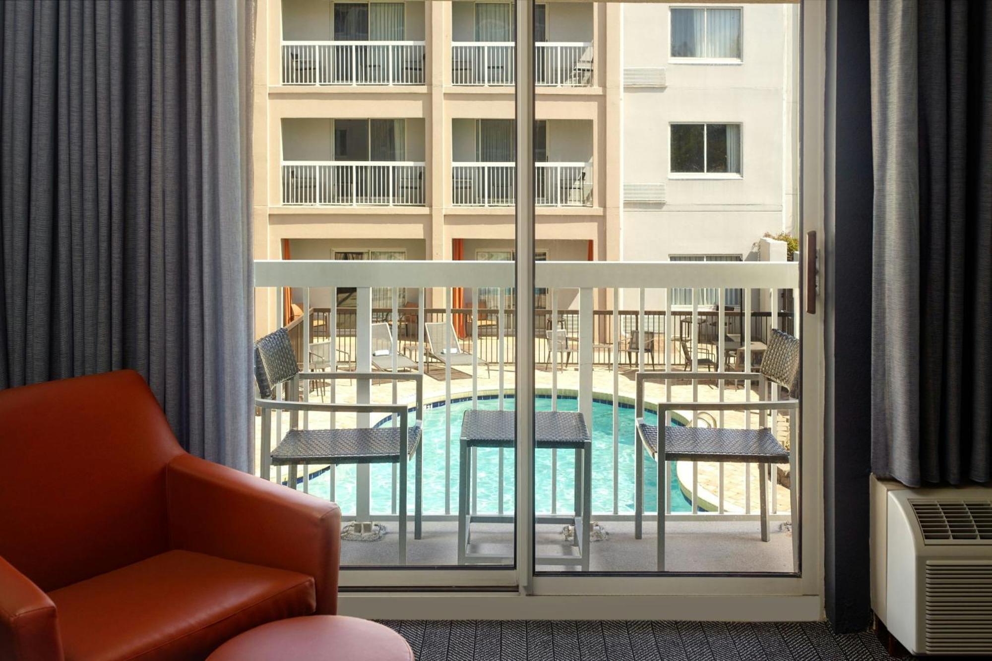 Courtyard By Marriott Myrtle Beach Broadway Esterno foto