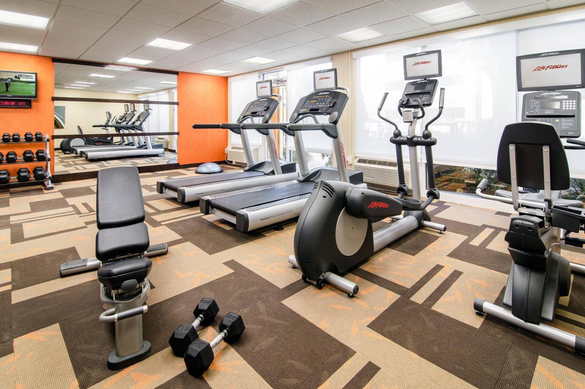 Courtyard By Marriott Myrtle Beach Broadway Esterno foto